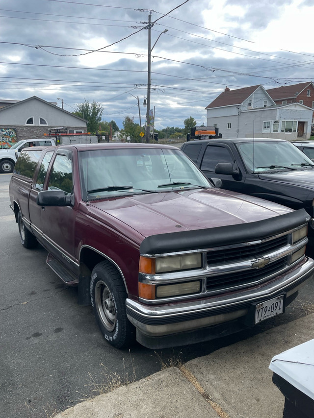1995 Chevy 1/2 ton two wheel drive in Cars & Trucks in Sudbury - Image 2