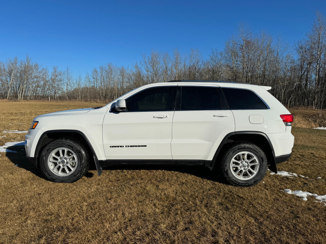 2019 Jeep Grand Cherokee in Cars & Trucks in Edmonton - Image 2