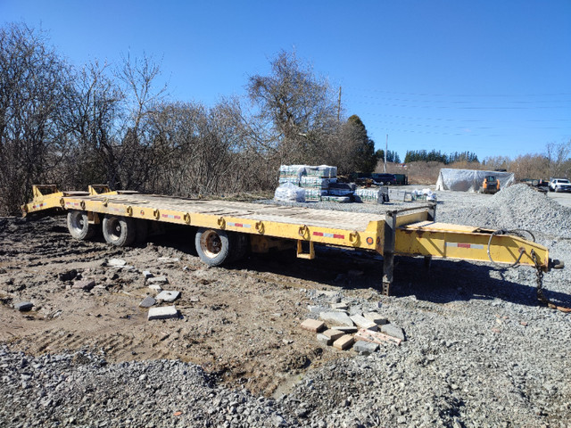 25 ton Equipment trailer for sale in Heavy Equipment in City of Toronto