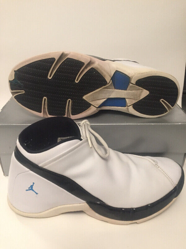 Nike Team J, Air Jordan, White. Extremely Rare. Mens USA Size 10 in Men's Shoes in Markham / York Region - Image 4
