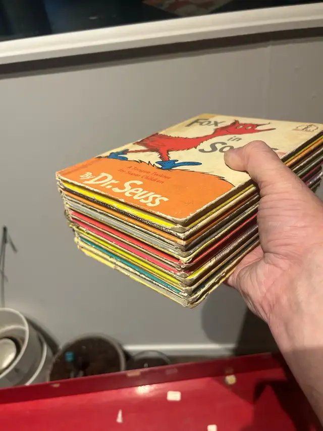 vintage Dr. Seuss beginner Books in Children & Young Adult in Ottawa - Image 3