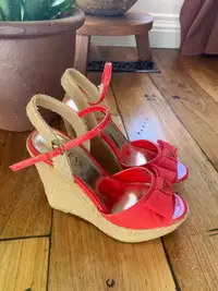 Guess wedge Sandles