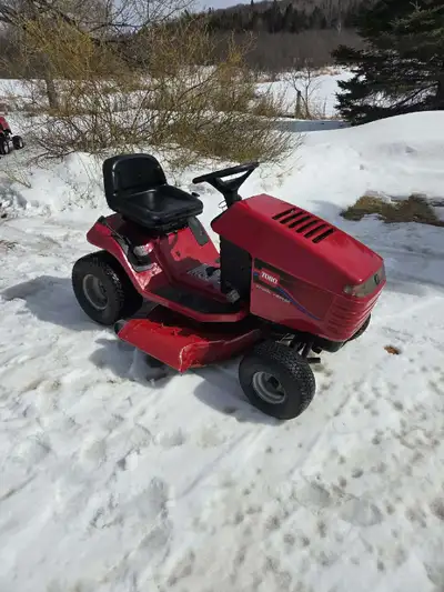 Toro Wheel Horse 16hp, 42 inch cut in mint shape. Pls read de, View more