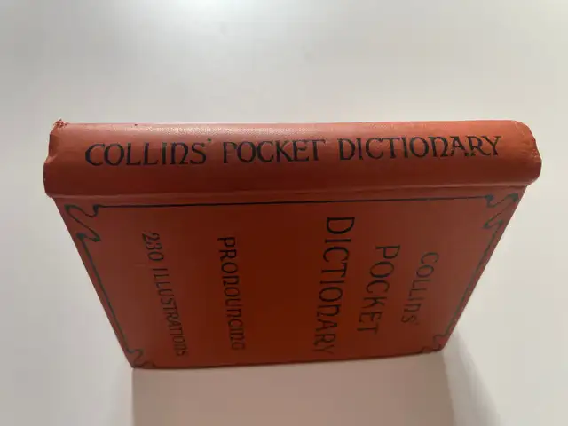 Collin's Pocket Dictionary Pronouncing 230 Illustrations64959974247809122