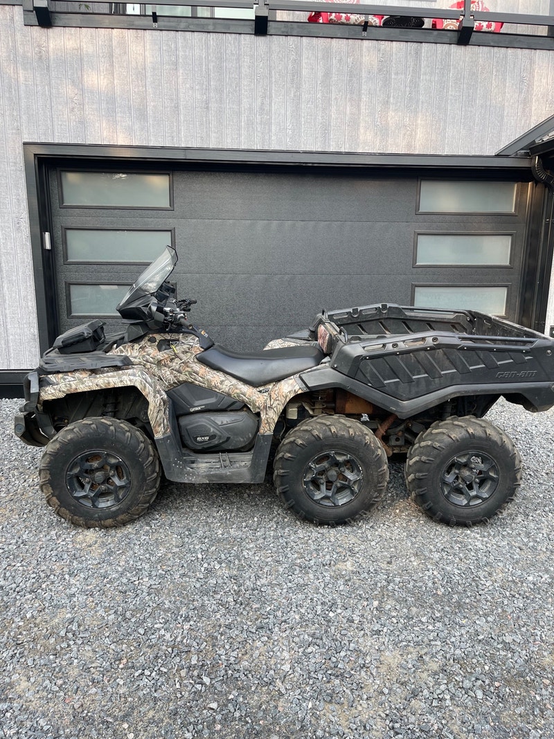 2015 Canam 6 X 6 with Dump Box ATVs Muskoka Kijiji