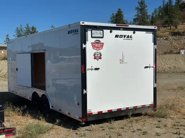 ENCLOSED CARGO TRAILER in Cargo & Utility Trailers in Vernon - Image 9