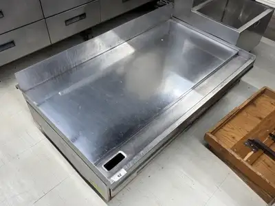 Used Lang 48" Electric Mirrored Flat Top Grill / Griddle (208V), View more