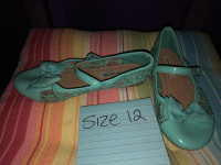 Girl size 12 American eagle shoes 
