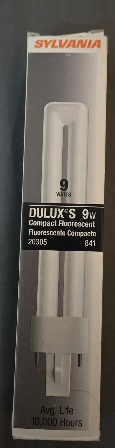 I'm offering Sylvania and Philips fluorescent bulbs, both compact and efficient for various lighting...