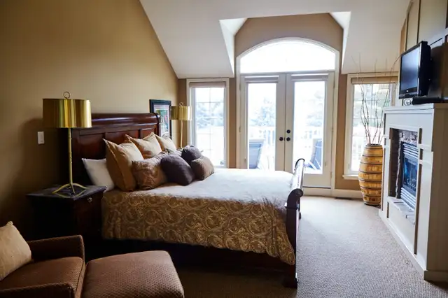 VACATION IN LUXURY AT THE MUSKOKAN ON LAKE JOSEPH RESORT in Ontario in Canada - Image 6