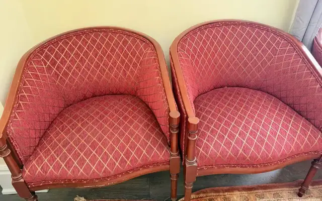 4 Arm Chairs in Chairs & Recliners in Markham / York Region - Image 4