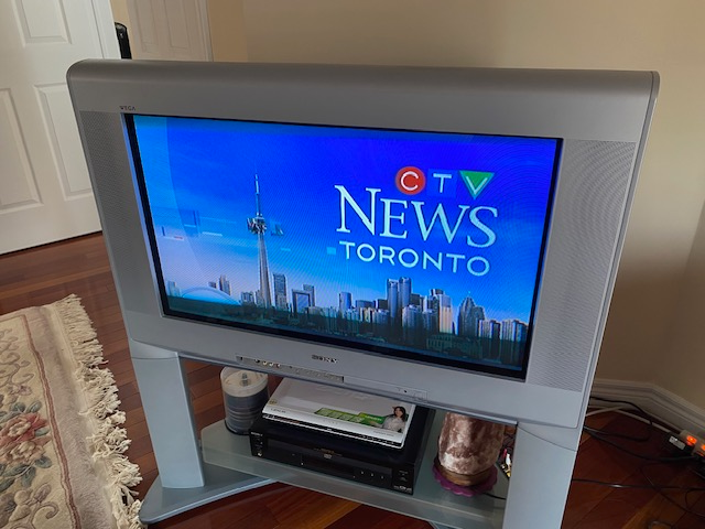 Sony top the line CRT HDTVs Trinitron WEGA in TVs in Markham / York Region - Image 2