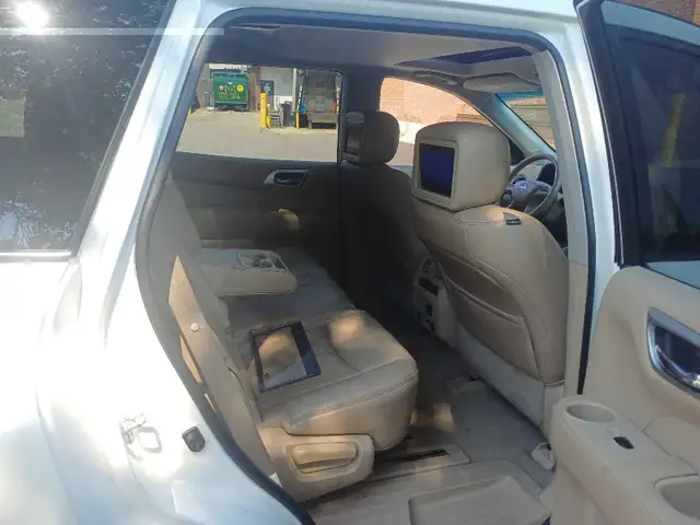 Nissan  Pathfinder528484096247736325