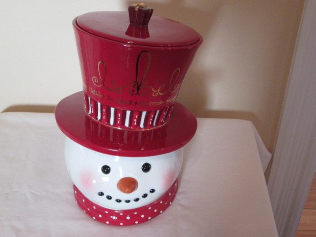 SNOWMAN COOKIE JAR in Holiday, Event & Seasonal in New Glasgow