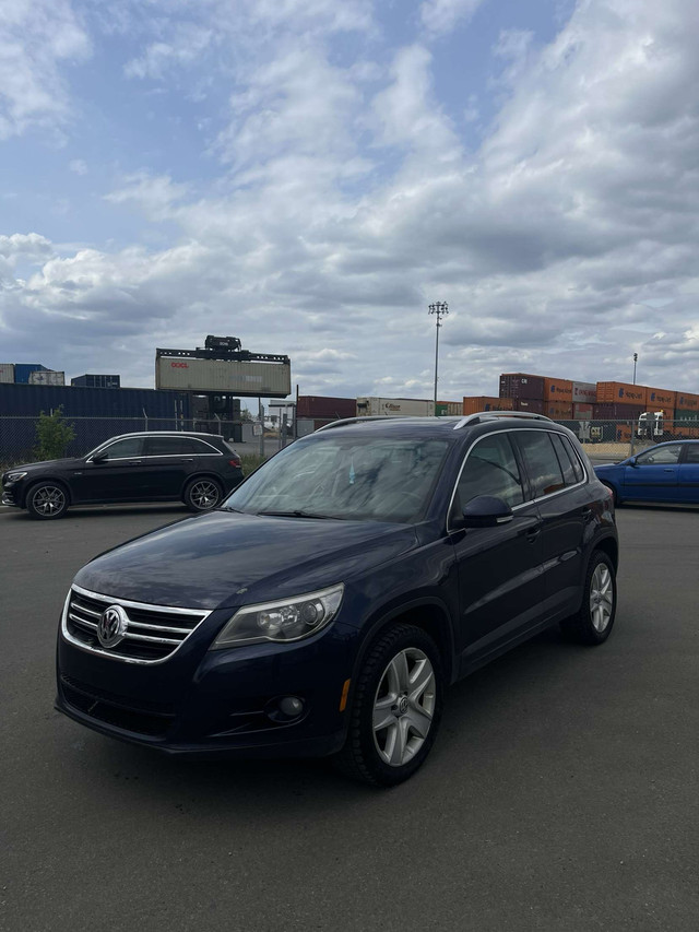 2011 Volkswagen Tiguan in Cars & Trucks in Edmonton