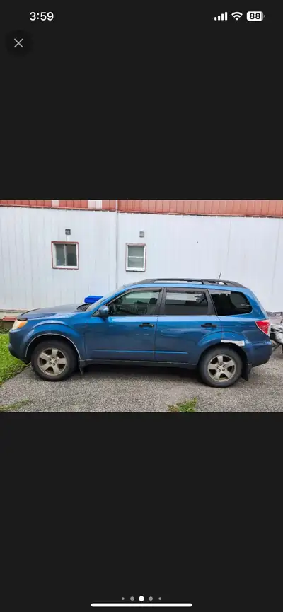 Looking for a reliable ride? This 2009 Subaru Forester has got you covered! With 222461 km on the od...