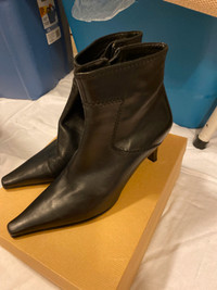 New leather shoes / boots - Many styles