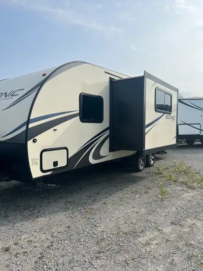 Key Features: ✔ 26.92 ft – Compact yet spacious design ✔ A/C & heater – Stay comfortable in any seas...