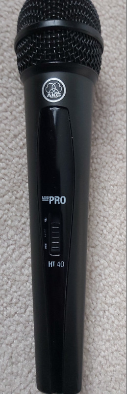 AKG PRO wireless microphone without transmitter in Pro Audio & Recording Equipment in Markham / York Region - Image 2