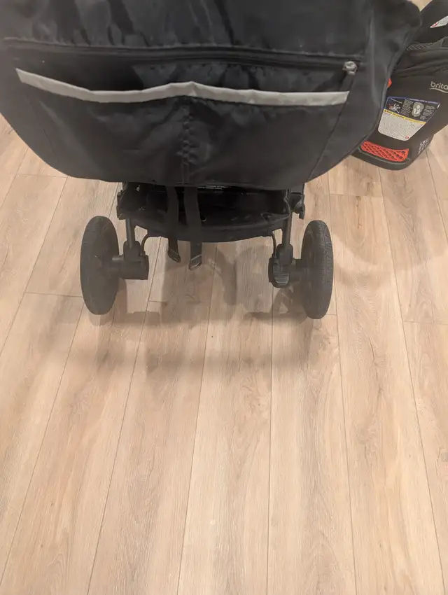 Britax Stroller in Strollers, Carriers & Car Seats in Ottawa - Image 2