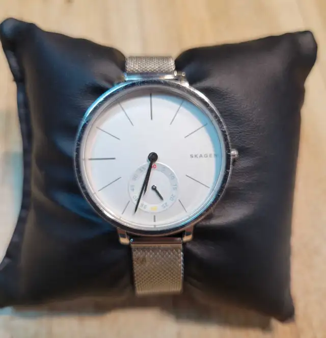 Ladies Skagen wristwatch like new63683058277891121
