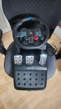 Logitech G29 racing wheel and pedals
