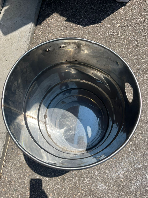 10 Gallon Contractor Wet/Dry Shop Vacuum Dram in Power Tools in Kitchener / Waterloo - Image 3