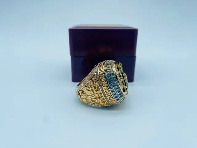 Lebron James	m LA Lakers NBA Championship Ring In Custom Display in Arts & Collectibles in London - Image 7