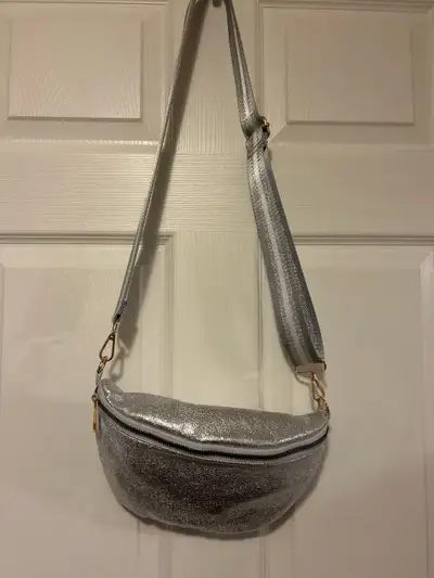 sac de type cross body, View more
