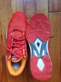 Yonex shoes Badminton Man Size 9us Like New homme souliers