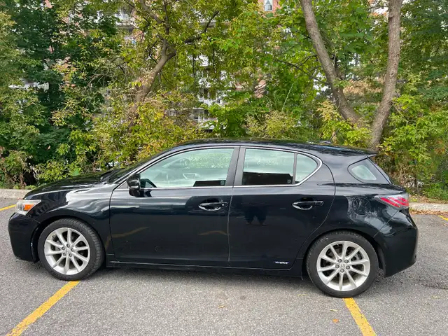 2012 LEXUS CT200 H Excellent Condition