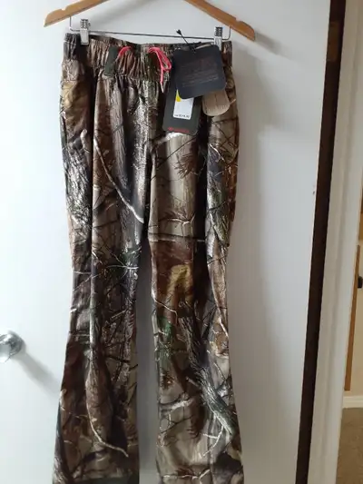 Women's camouflage pants, View more