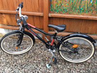 Vélo hybride enfant 20'' 6-9 ans - noir/rouge