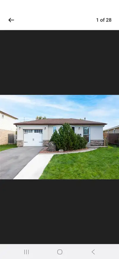 Spacious and beautifully maintained 3-bedroom, 1-bathroom upper-level home available in Brampton. Id...