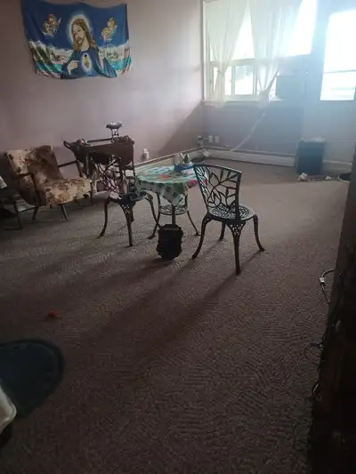 Beautiful master bedroom overlooking the highway! Looking for a professional, emotionally mature and...