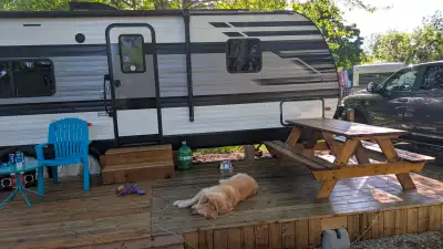 Just like new comes with upgrade 30 litre propane tanks. There are more pictures of the the inside i...
