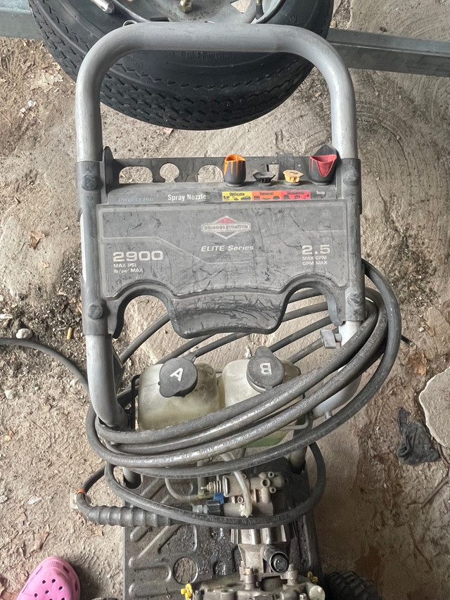 Briggs And Staton 2900 PSI Gas Pressure Washer in Power Tools in Gatineau - Image 3