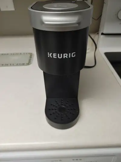 I have a used Keurig single coffee maker for sale. In good working condition. Asking $40 obo. If int...