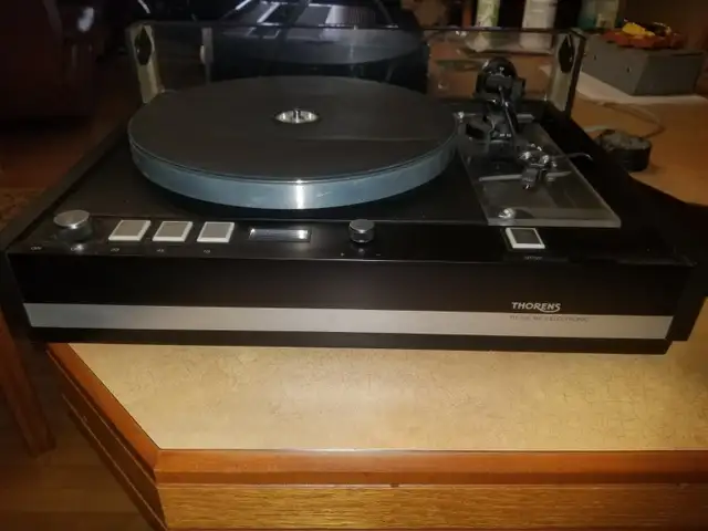 table tournante thorens  td 126 serie 2 in General Electronics in Ottawa - Image 4