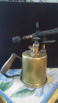 Diamond Brand English Make brass torch.