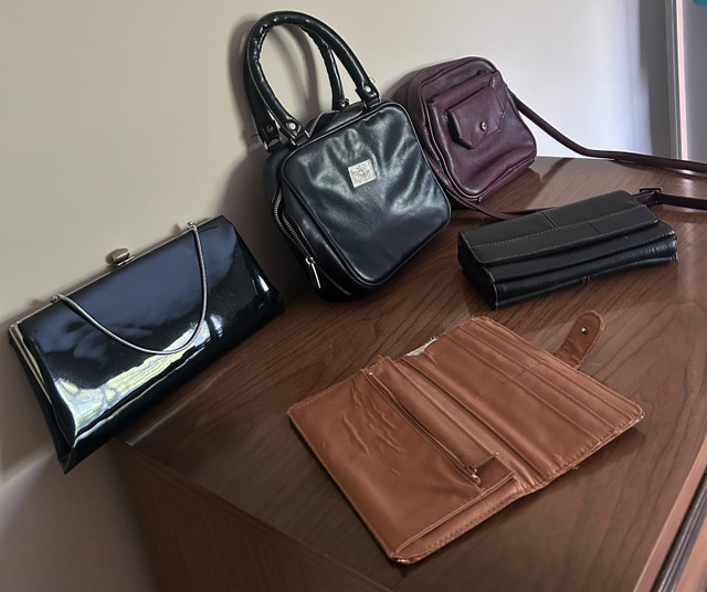 Purses and Wallets in Bags & Luggage in Cambridge