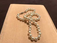 Set of Vintage 18" Majorica Pearls in Padded Case