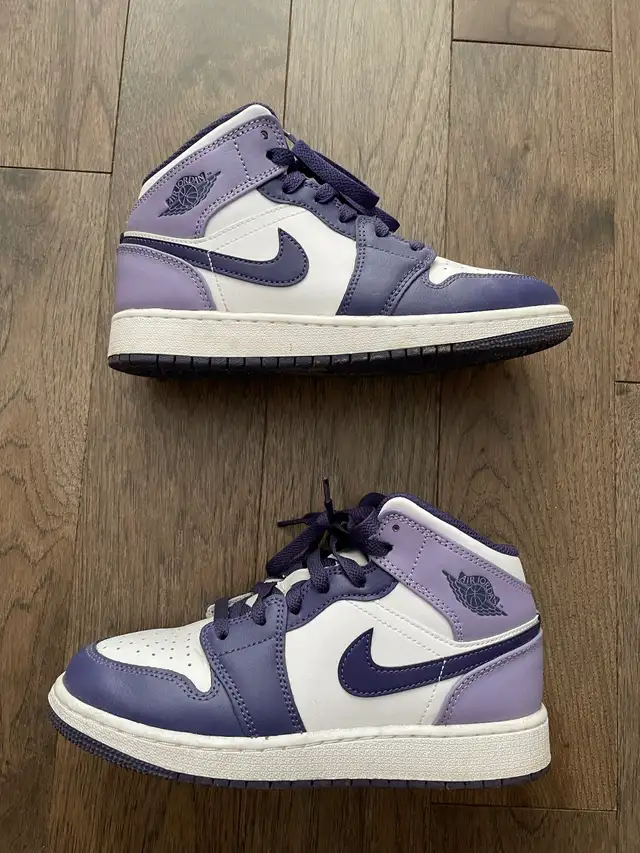 Nike air Jordan souliers filles in Kids & Youth in City of Montréal - Image 3