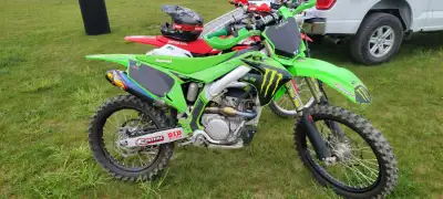 2021 Kawasaki KX250 – Mint Condition, Never Raced! Exceptionally clean 2021 KX250. Gently used only...