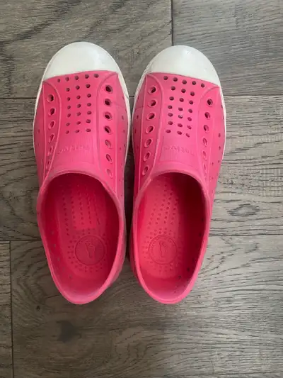 Girls pink native C12, View more