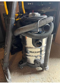 MAXIMUM 5.5 Peak HP Stainless Steel Wet/Dry Shop Vacuum