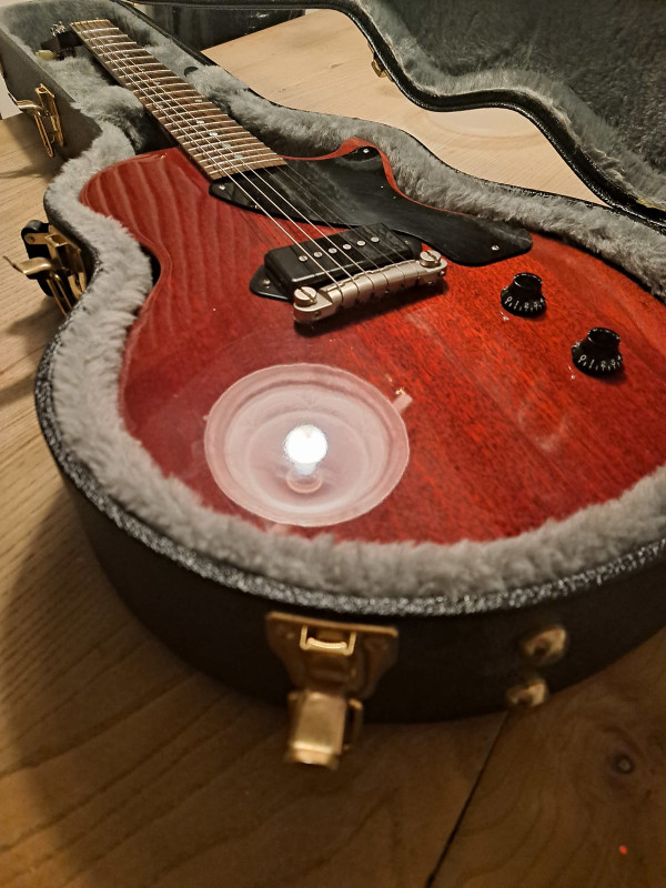 2015 Gibson Les Paul jr cherry in Guitars in Bedford - Image 3