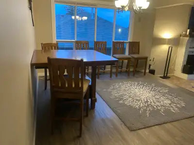 COUNTER HEIGHT DINING TABLE SET WITH 6 CHAIRS – $450 OBO Beautiful counter-height dining set in very...