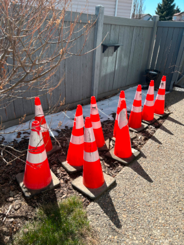 Reflective Traffic Cones in Other Business & Industrial in Edmonton - Image 2