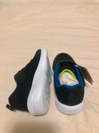 Brand new sketcher for toddler size 9T